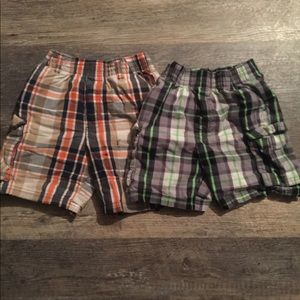 💥3/$15💥plaid shorts size 4T